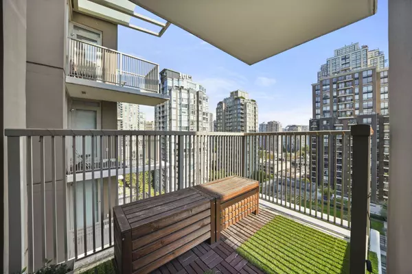 Vancouver, BC V6B 0C2,1055 Richards ST #1708