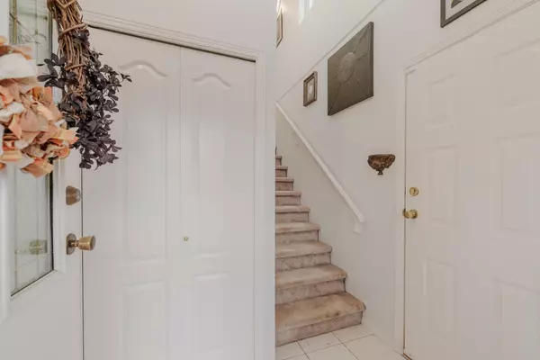 Pitt Meadows, BC V3Y 2R2,19044 118b AVE #3