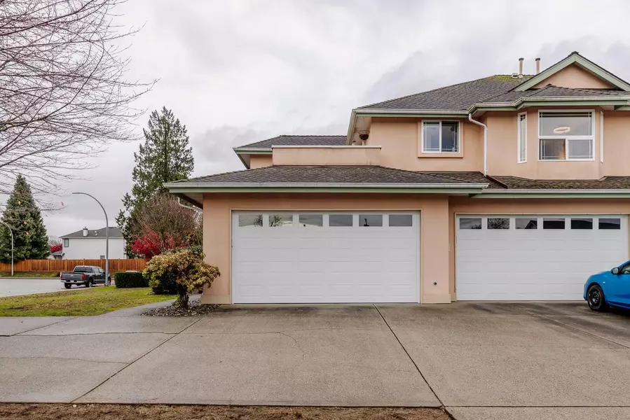 19044 118b AVE #3, Pitt Meadows, BC V3Y 2R2