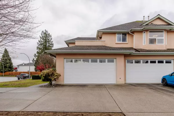 19044 118b AVE #3, Pitt Meadows, BC V3Y 2R2