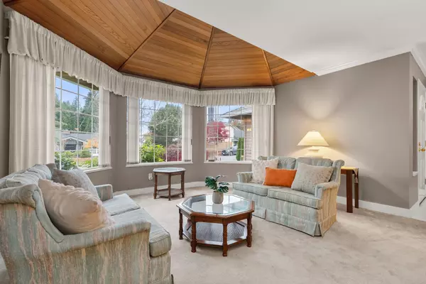 Surrey, BC V4A 6L6,1694 143b ST