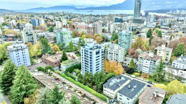 1350 W 14 AVE #6, Vancouver, BC V6H 1R1