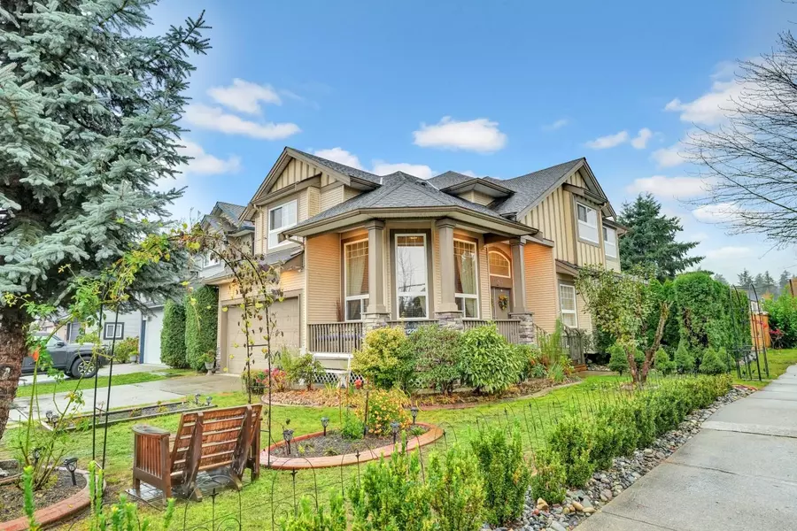 12263 Mcmyn AVE, Pitt Meadows, BC V3Y 2S4