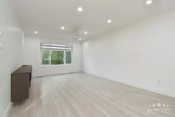 Surrey, BC V3W 6P7,13975 80b AVE