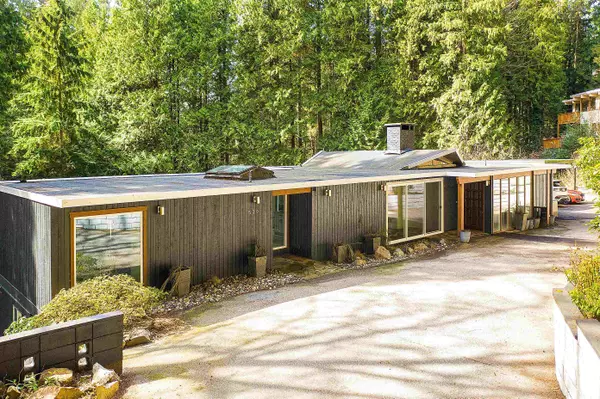 West Vancouver, BC V7S 1G7,530 Hadden DR