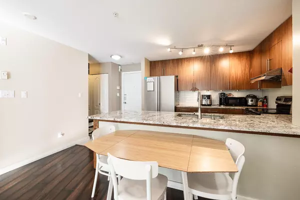 Richmond, BC V7C 5P5,5880 Dover CRES #219