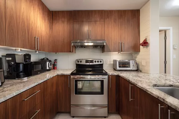 Richmond, BC V7C 5P5,5880 Dover CRES #219