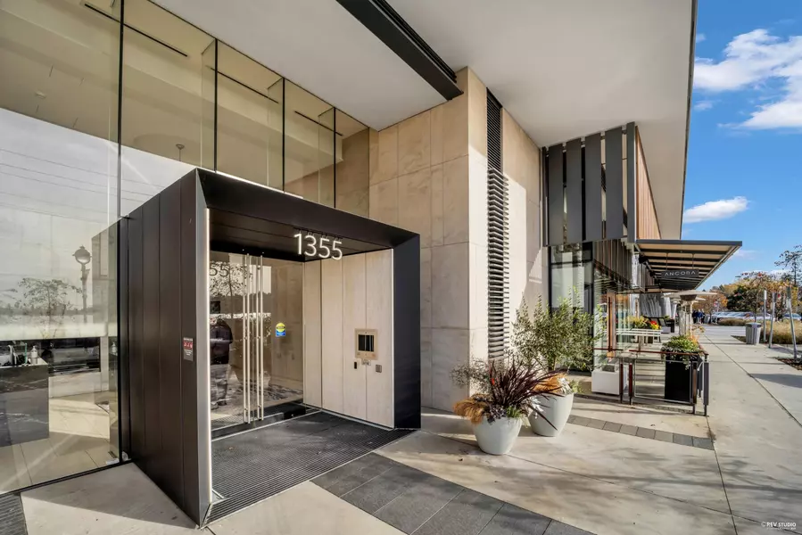 1355 Bellevue AVE #601, West Vancouver, BC V7T 0B4