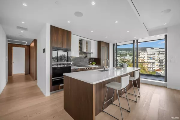 West Vancouver, BC V7T 0B4,1355 Bellevue AVE #601