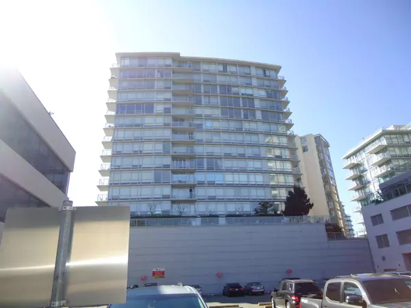 Richmond, BC V6X 0B3,8288 Lansdowne RD #908