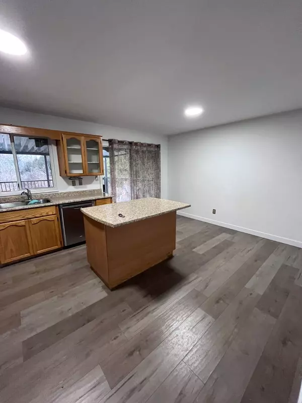 Abbotsford, BC V2T 5G4,2727 Mitchell ST