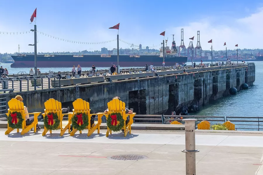 250 W 1st ST #206, North Vancouver, BC V7M 1B4