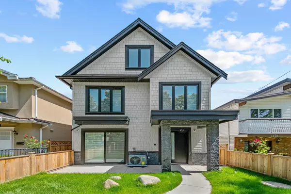 4650 Gothard ST #1, Vancouver, BC V5R 3K7