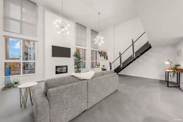 Vancouver, BC V6B 6J3,1238 Seymour ST #321