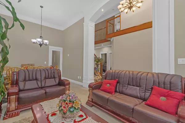 Surrey, BC V3S 2T3,7673 146a ST