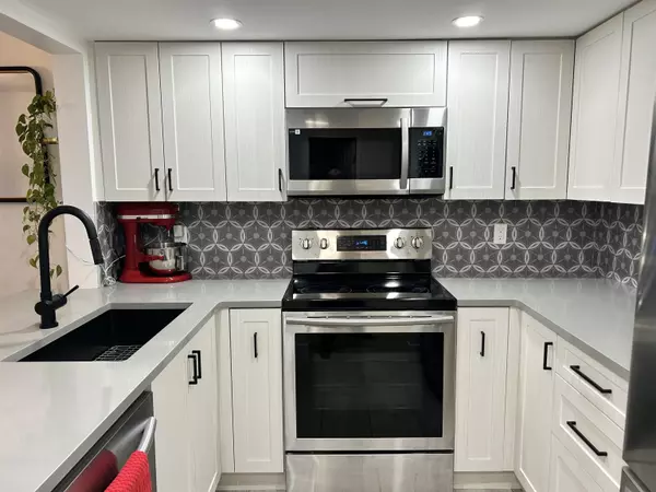 525 Agnes ST #101, New Westminster, BC V3L 1G2