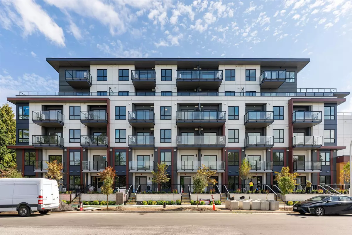 Langley, BC V3A 2E6,5398 207 ST #415