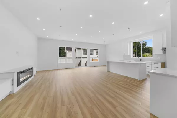 Pitt Meadows, BC V3Y 2C4,19098 Doerksen DR