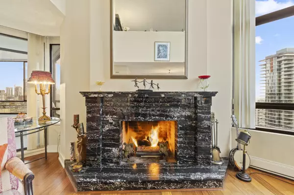 Vancouver, BC V6G 3A7,738 Boughton ST #1904