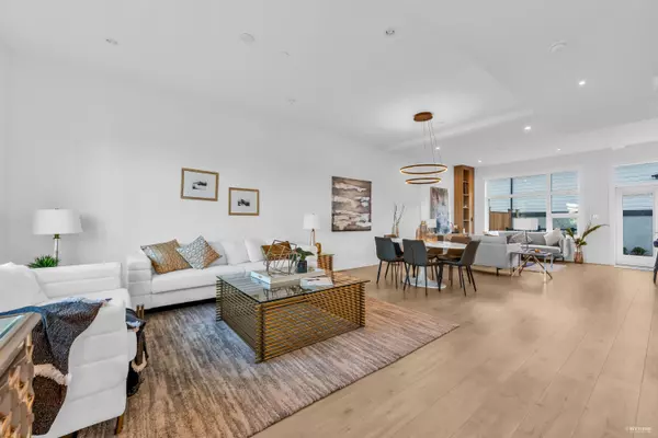 Maple Ridge, BC V4R 2R5,13638 232 ST