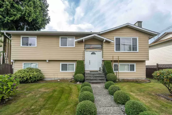 15734 96 AVE, Surrey, BC V4N 2L2