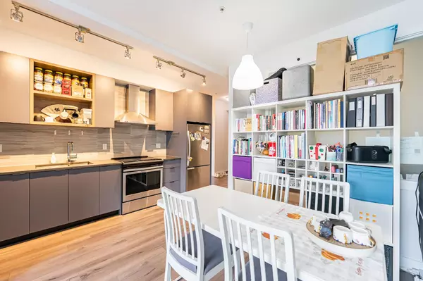 Burnaby, BC V5H 0H1,5355 Lane ST #PH35