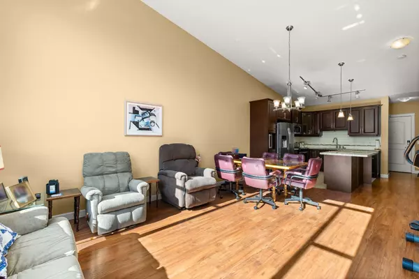 Langley, BC V2Y 0N4,8258 207a ST #568