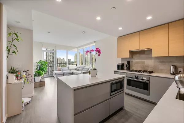 Burnaby, BC V5C 0N7,2186 Gilmore AVE #1711