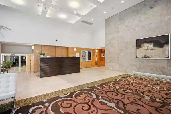 Vancouver, BC V6G 3K1,499 Broughton ST #1701