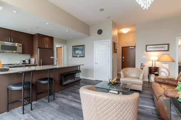 Coquitlam, BC V3B 0C3,2978 Glen DR #3202