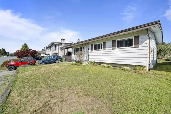 Abbotsford, BC V2T 4Y9,32773 Chehalis DR