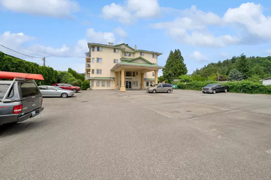 46777 Yale RD #301, Chilliwack, BC V2P 2S3