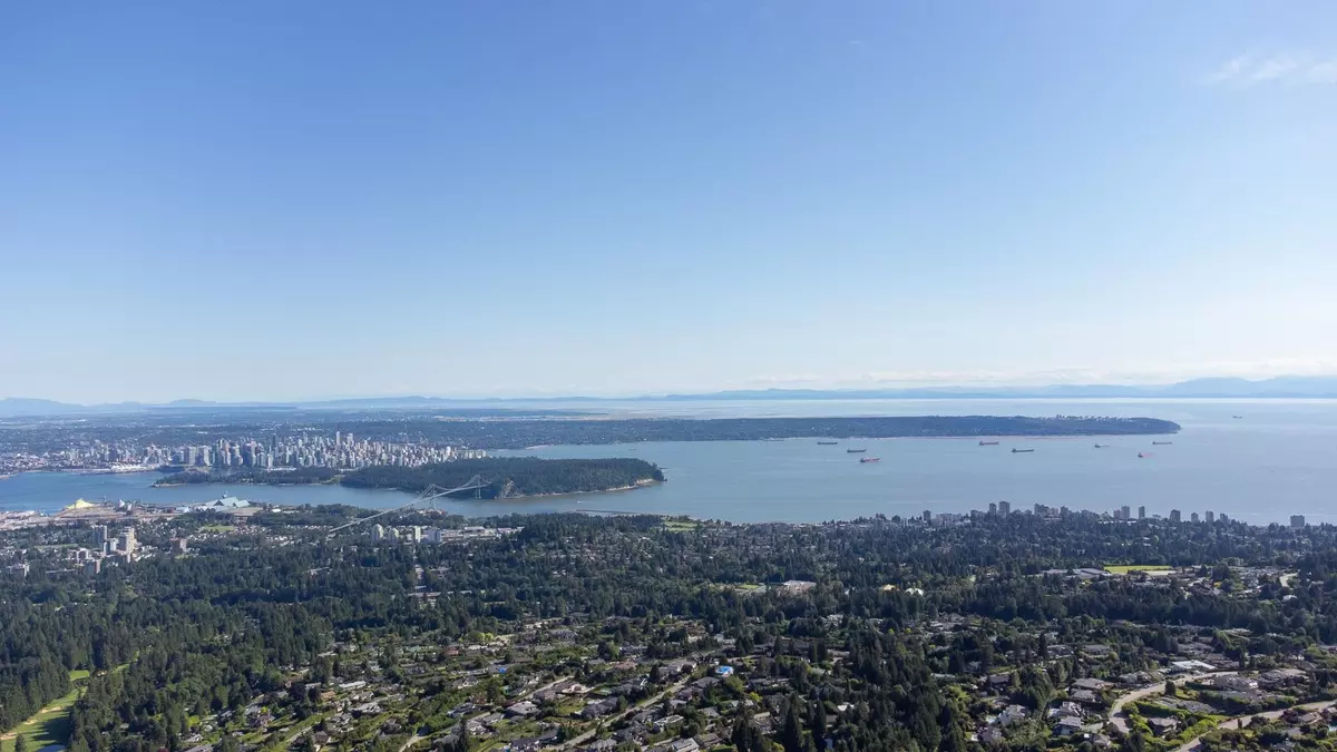 West Vancouver, BC V7S 1Y4,661 Andover CRES