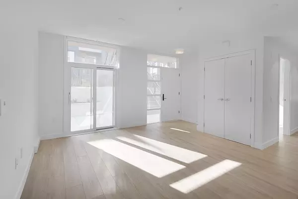 Burnaby, BC V5J 5C5,6085 Irmin ST #208