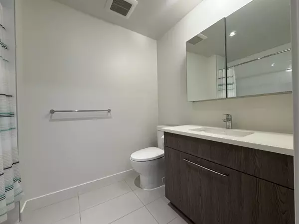 Coquitlam, BC V3J 0H9,691 North RD #1707