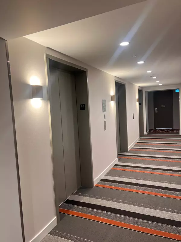 Surrey, BC V3T 2H2,13675 107a AVE #3211