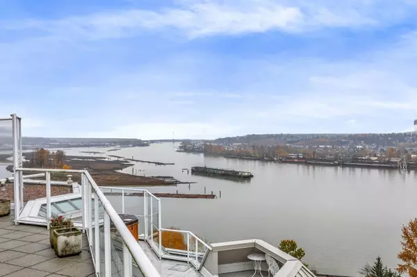 71 Jamieson CT #1801, New Westminster, BC V3L 5R4