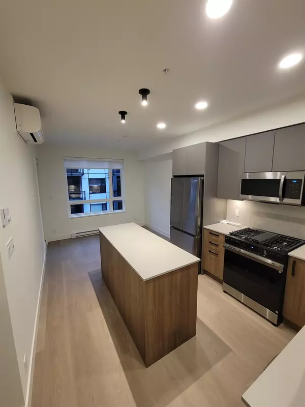 8320 208b ST #219, Langley, BC V2Y 2C4