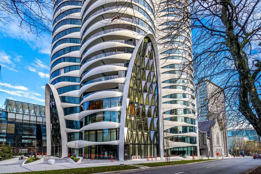 1033 Nelson ST #704, Vancouver, BC V6E 0E5