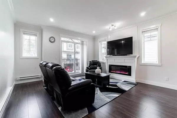 Surrey, BC V3W 1L6,13898 64 AVE #197