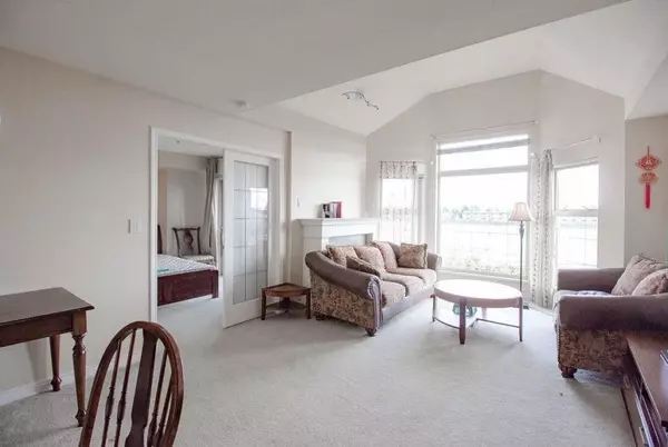 5650 Oak St, Vancouver #4F, Vancouver, BC V6M 2V6