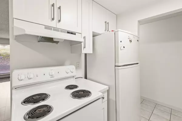 Richmond, BC V6Y 3E4,7293 Moffatt RD #162