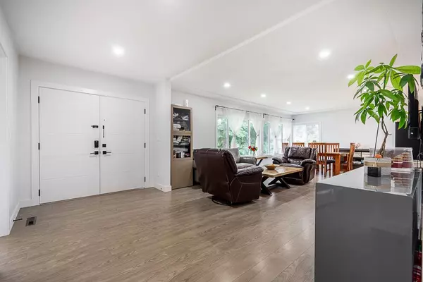 Surrey, BC V3R 3M1,10875 143 ST