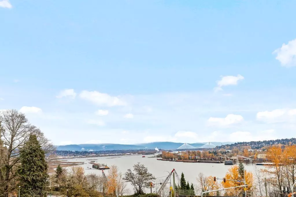 New Westminster, BC V3L 2C6,38 Leopold PL #201