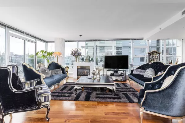 Vancouver, BC V6Z 3H4,638 Beach CRES #301