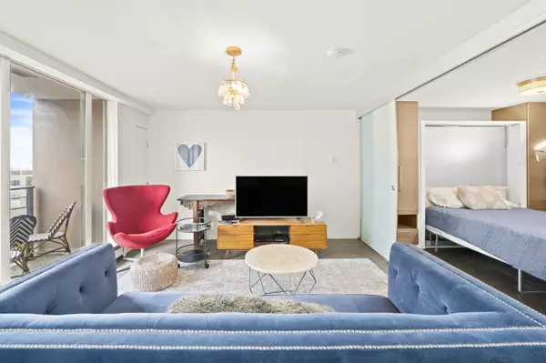 Vancouver, BC V6A 0C8,189 Keefer ST #702