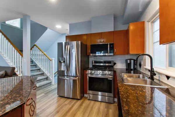 Port Coquitlam, BC V3B 8C2,1108 Riverside Close #9