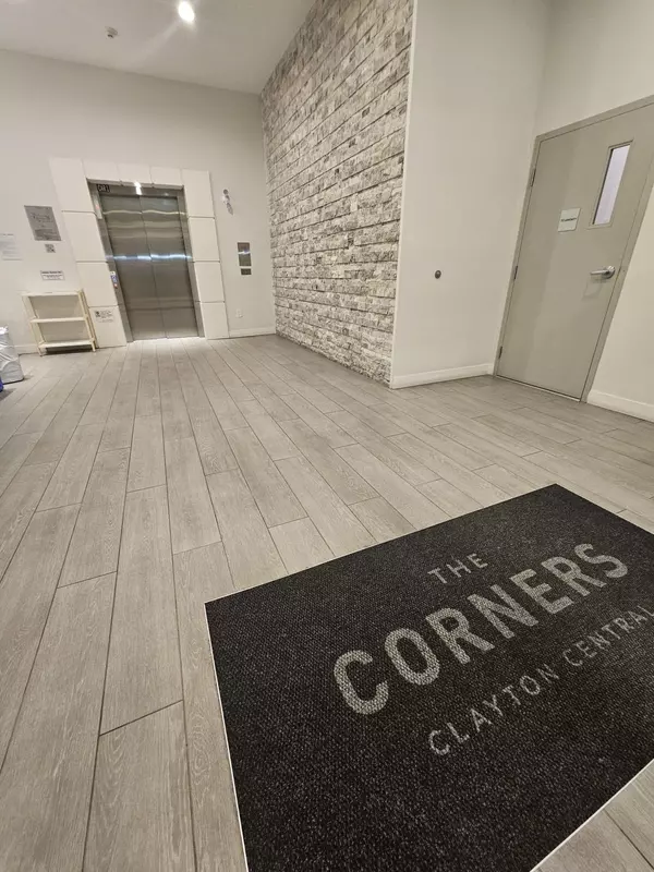 Surrey, BC V4N 6W7,18811 72 AVE #207