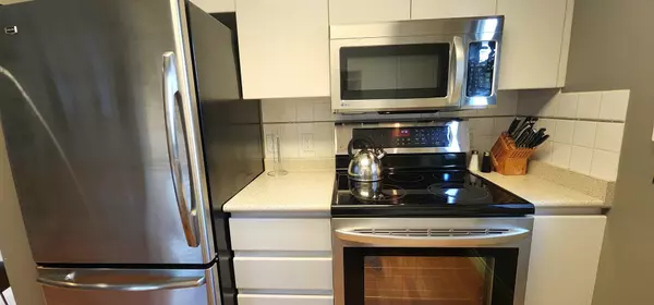 Vancouver, BC V6B 5T5,1155 Homer ST