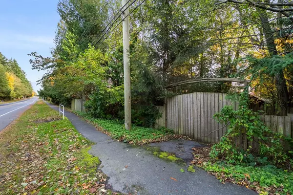 Surrey, BC V4A 6C8,13317 15b AVE